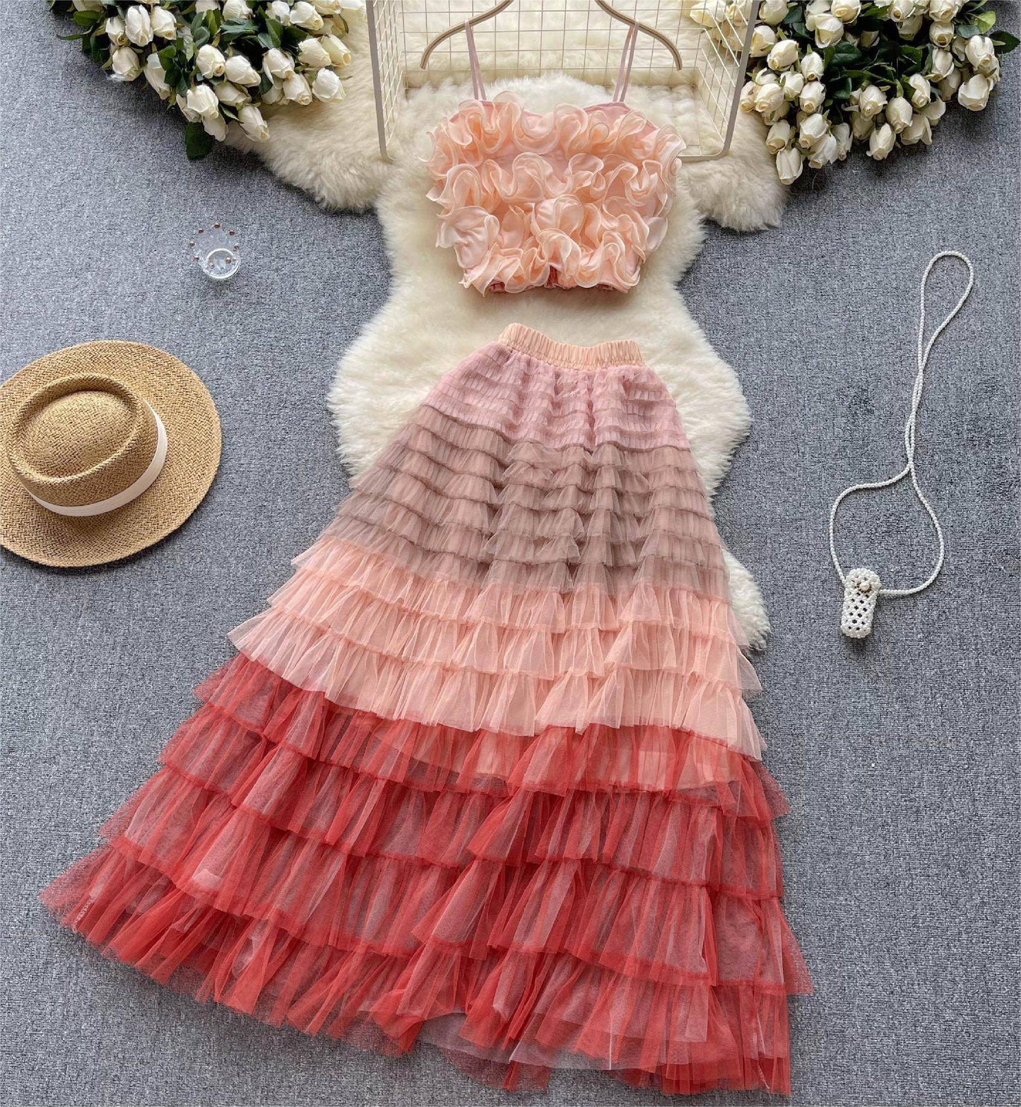 {{ product_title }} – Exklusive Damenmode für besondere Anlässe | HotFashionista.de