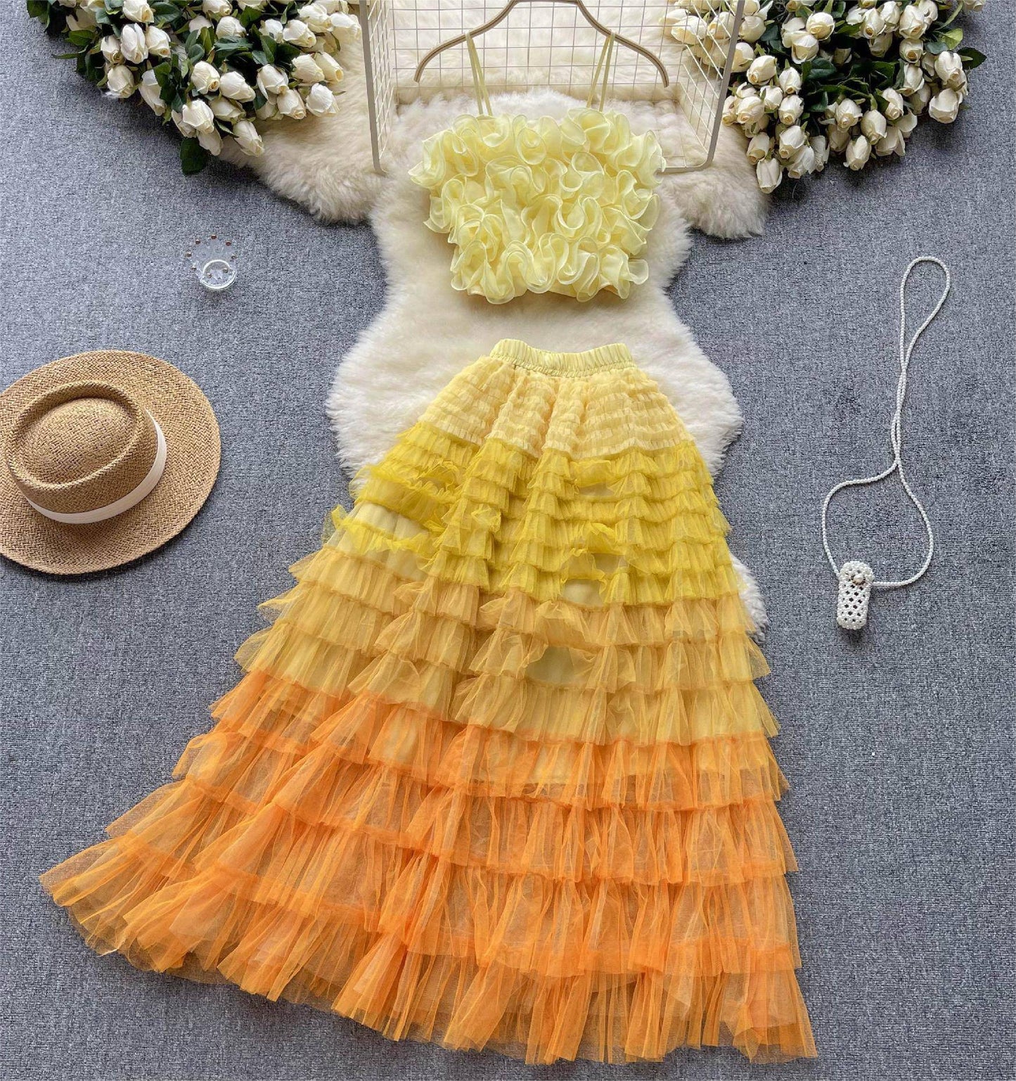 {{ product_title }} – Exklusive Damenmode für besondere Anlässe | HotFashionista.de