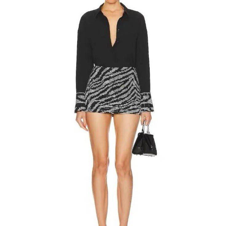 {{ product_title }} – Exklusive Damenmode für besondere Anlässe | HotFashionista.de