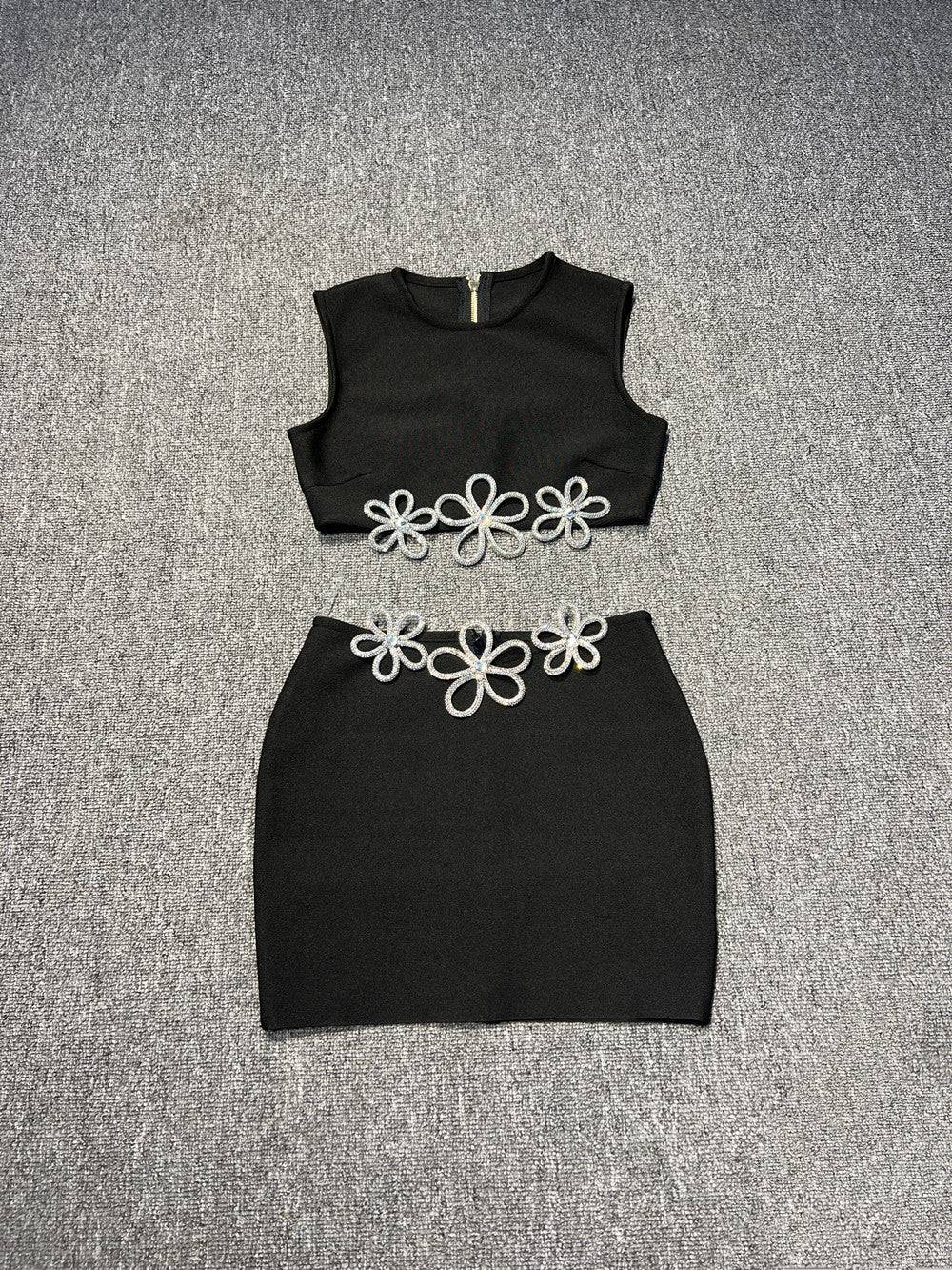 Elegantes Bandage-Maxikleid mit Diamanten – Bodenlang & Quadratkragen