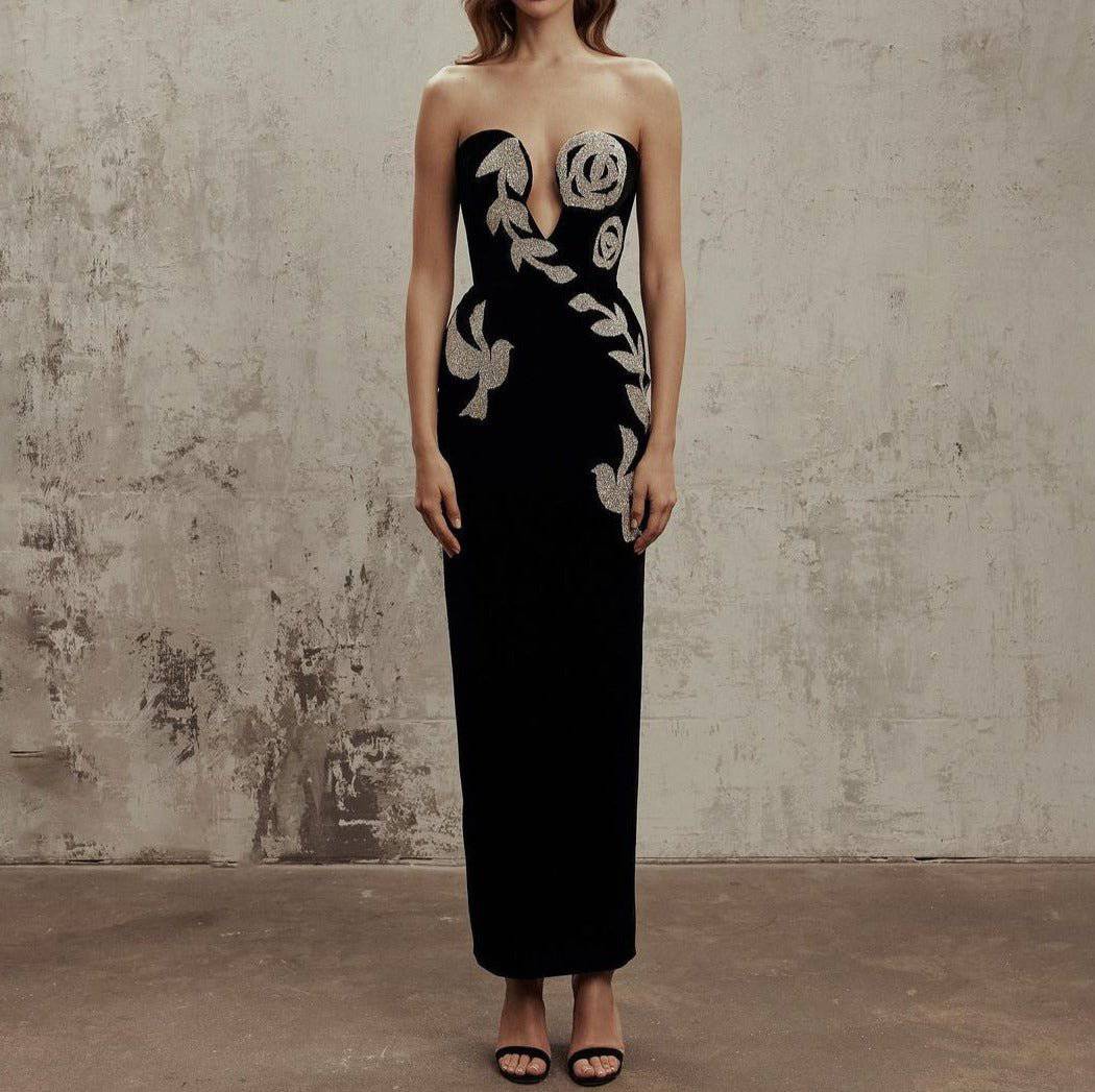 {{ product_title }} – Exklusive Damenmode für besondere Anlässe | HotFashionista.de