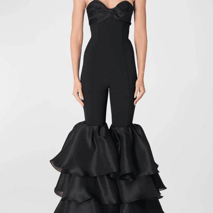 Produktbild von Elegantes Bandage-Maxikleid mit Diamanten – Bodenlang & Quadratkragen in XS, erhältlich bei Hot Fashionista