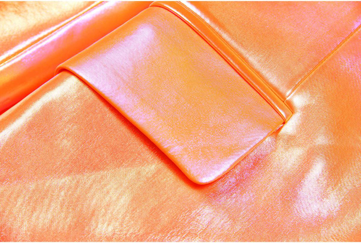 {{ product_title }} – Exklusive Damenmode für besondere Anlässe | HotFashionista.de
