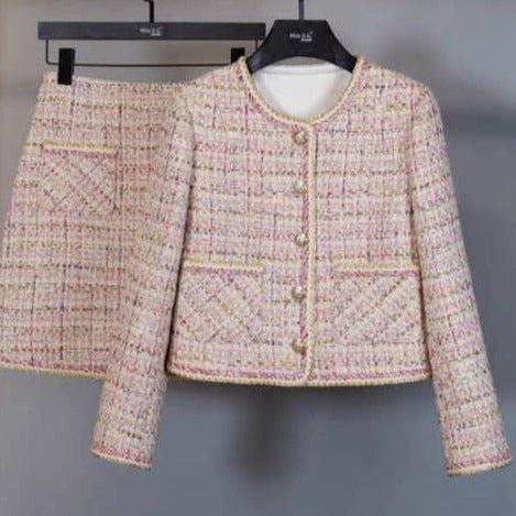 {{ product_title }} – Exklusive Damenmode für besondere Anlässe | HotFashionista.de
