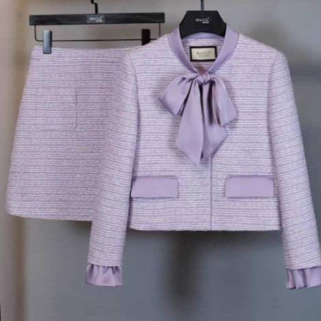 {{ product_title }} – Exklusive Damenmode für besondere Anlässe | HotFashionista.de