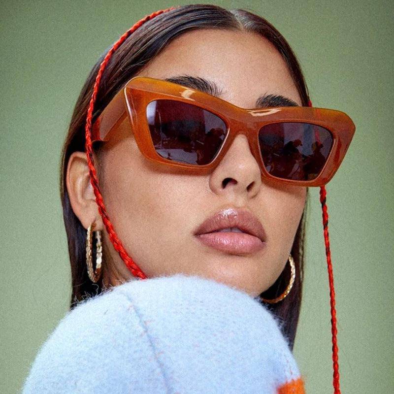 Produktbild von Elegantes Bandage-Maxikleid mit Diamanten – Bodenlang & Quadratkragen in Orange, erhältlich bei Hot Fashionista
