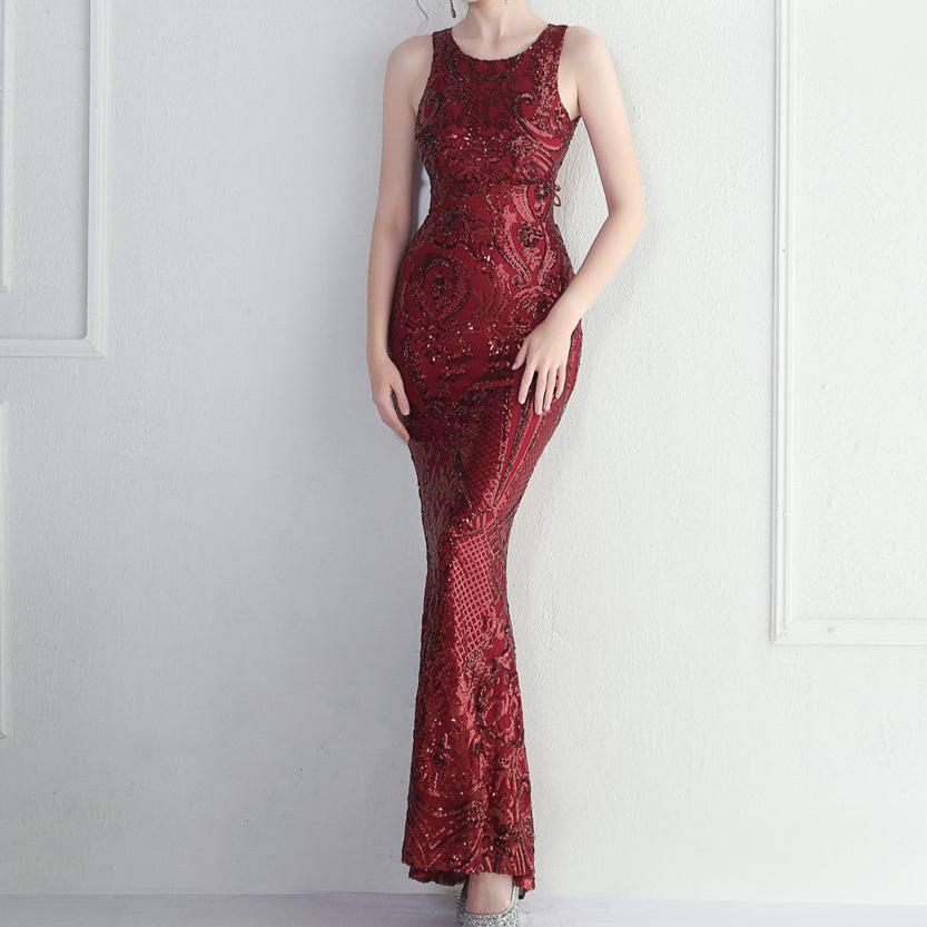 Elegantes Bandage-Maxikleid mit Diamanten – Bodenlang & Quadratkragen