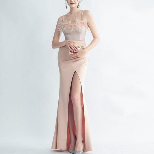 Produktbild von Elegantes Bandage-Maxikleid mit Diamanten – Bodenlang & Quadratkragen in apricot, erhältlich bei Hot Fashionista