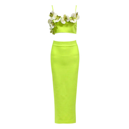 Produktbild von Elegantes Bandage-Maxikleid mit Diamanten – Bodenlang & Quadratkragen in xs, erhältlich bei Hot Fashionista