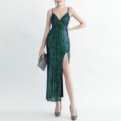 {{ product_title }} – Exklusive Damenmode für besondere Anlässe | HotFashionista.de