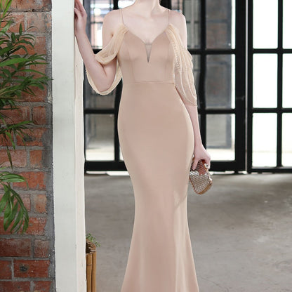 Elegantes Bandage-Maxikleid mit Diamanten – Bodenlang & Quadratkragen