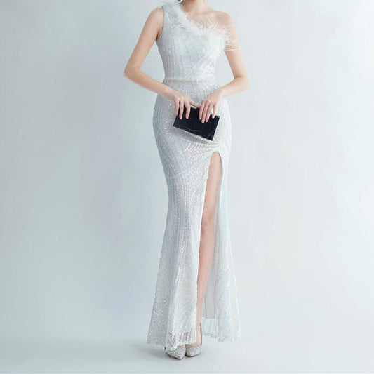 Produktbild von Elegantes Bandage-Maxikleid mit Diamanten – Bodenlang & Quadratkragen in white, erhältlich bei Hot Fashionista