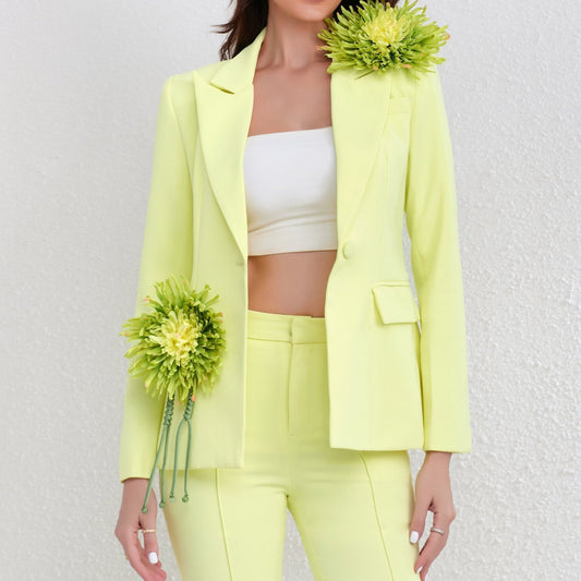 Produktbild von Elegantes Bandage-Maxikleid mit Diamanten – Bodenlang & Quadratkragen in s, erhältlich bei Hot Fashionista