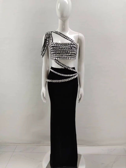 Elegantes Bandage-Maxikleid mit Diamanten – Bodenlang & Quadratkragen