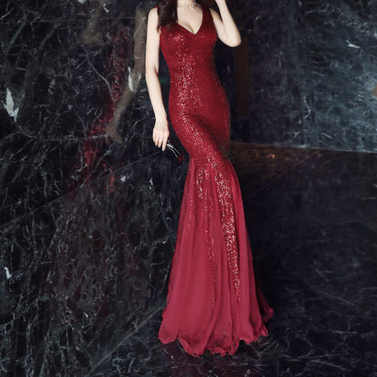 Elegantes Bandage-Maxikleid mit Diamanten – Bodenlang & Quadratkragen