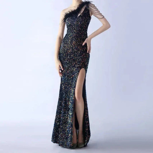 Produktbild von Elegantes Bandage-Maxikleid mit Diamanten – Bodenlang & Quadratkragen in black-colored, erhältlich bei Hot Fashionista