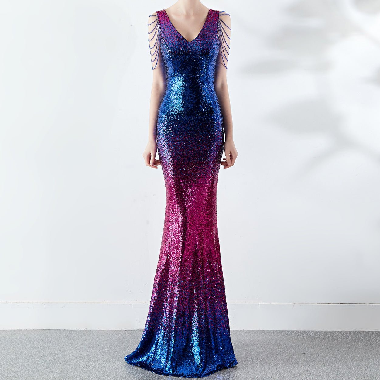 Elegantes Bandage-Maxikleid mit Diamanten – Bodenlang & Quadratkragen