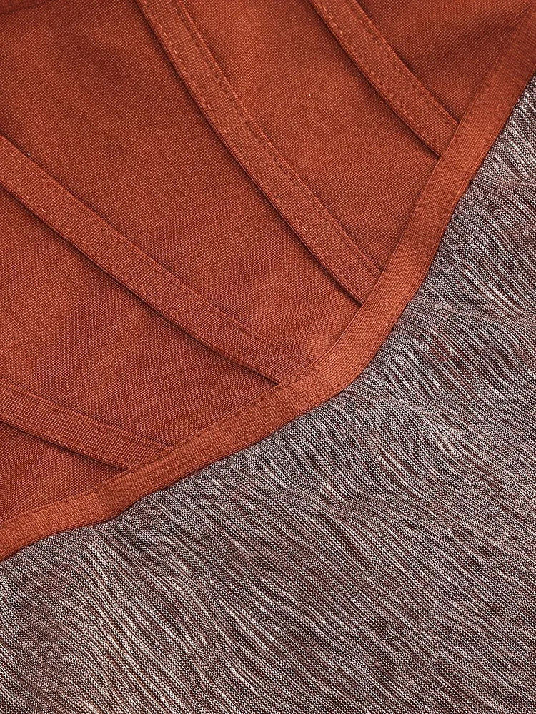 Elegantes Bandage-Maxikleid mit Diamanten – Bodenlang & Quadratkragen