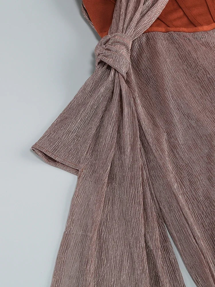 Elegantes Bandage-Maxikleid mit Diamanten – Bodenlang & Quadratkragen