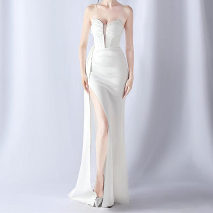 Elegantes Bandage-Maxikleid mit Diamanten – Bodenlang & Quadratkragen