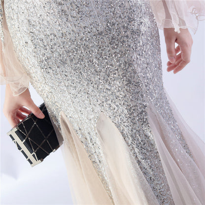 {{ product_title }} – Exklusive Damenmode für besondere Anlässe | HotFashionista.de