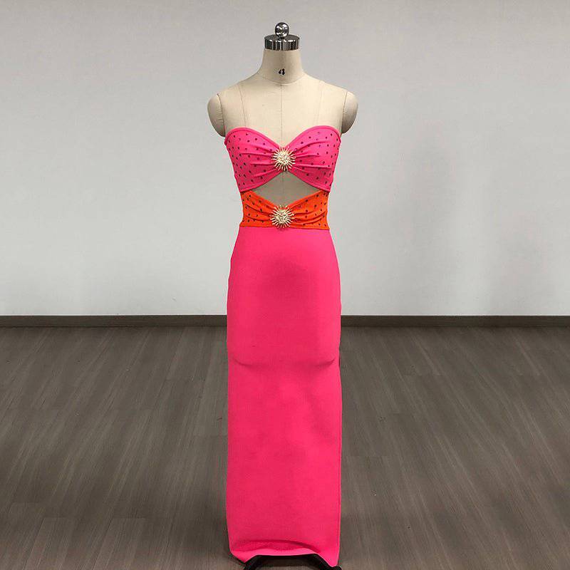 {{ product_title }} – Exklusive Damenmode für besondere Anlässe | HotFashionista.de
