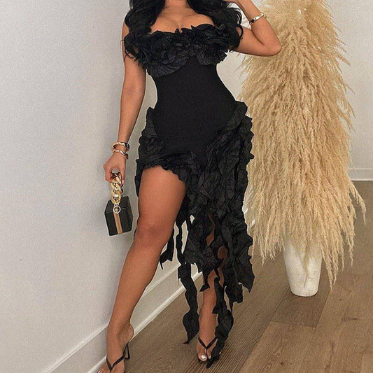 Produktbild von Elegantes Bandage-Maxikleid mit Diamanten – Bodenlang & Quadratkragen in Black, erhältlich bei Hot Fashionista