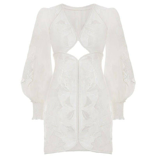 {{ product_title }} – Exklusive Damenmode für besondere Anlässe | HotFashionista.de