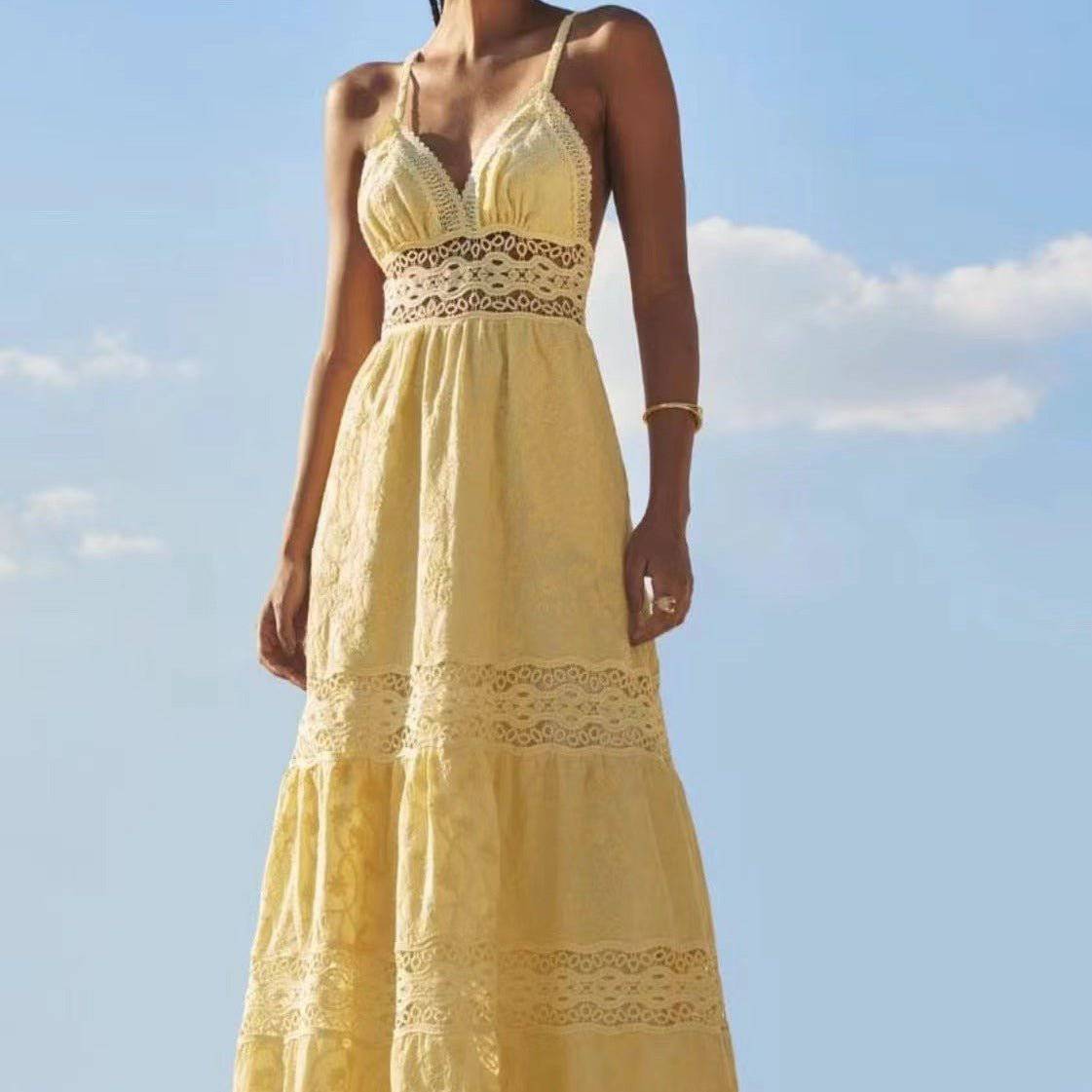 Elegantes Bandage-Maxikleid mit Diamanten – Bodenlang & Quadratkragen