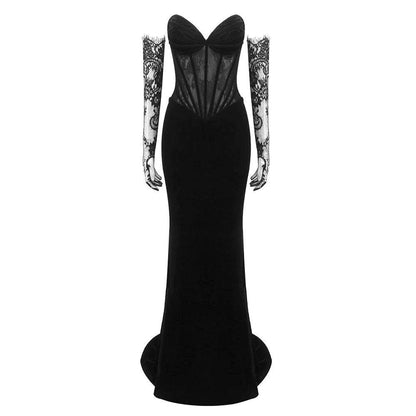 Produktbild von Elegantes Bandage-Maxikleid mit Diamanten – Bodenlang & Quadratkragen in S, erhältlich bei Hot Fashionista