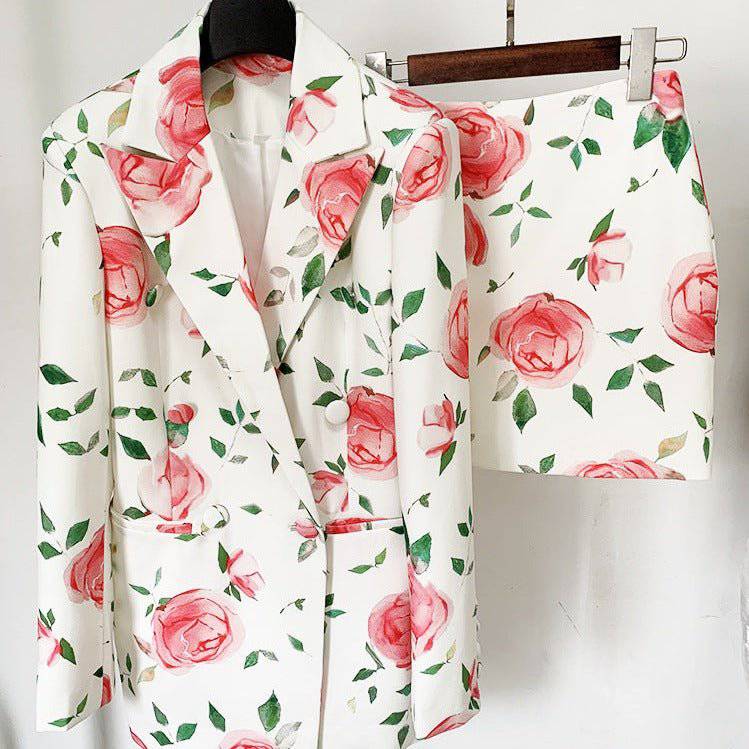 {{ product_title }} – Exklusive Damenmode für besondere Anlässe | HotFashionista.de