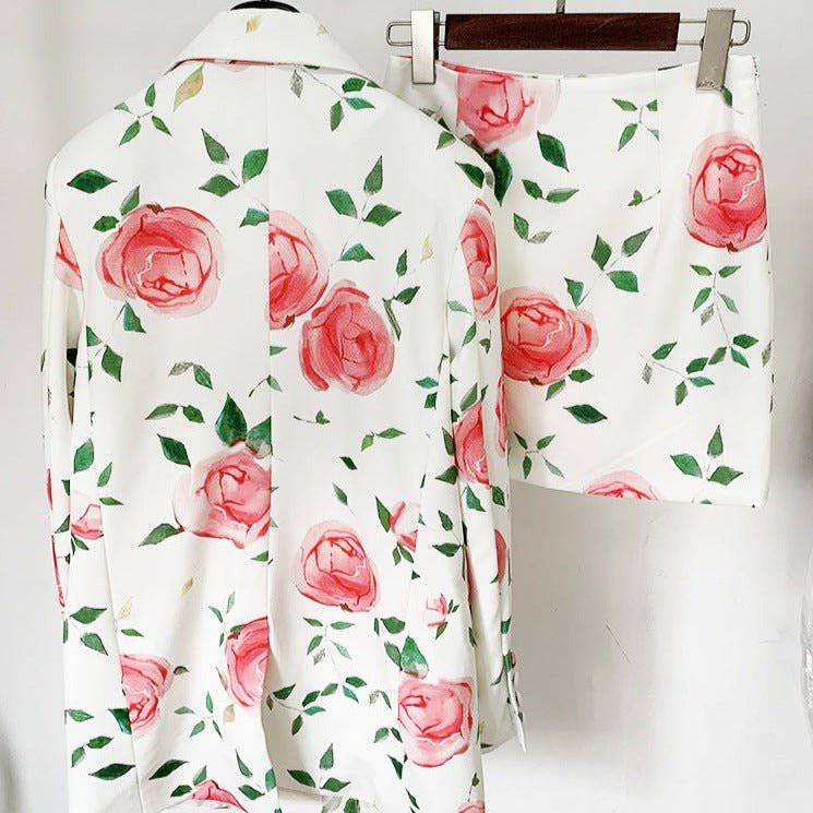 {{ product_title }} – Exklusive Damenmode für besondere Anlässe | HotFashionista.de