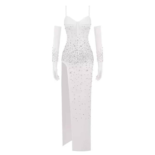 {{ product_title }} – Exklusive Damenmode für besondere Anlässe | HotFashionista.de
