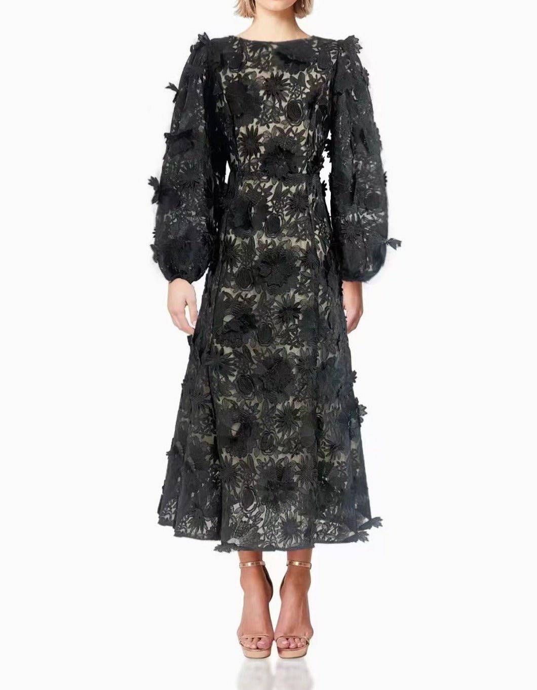 {{ product_title }} – Exklusive Damenmode für besondere Anlässe | HotFashionista.de