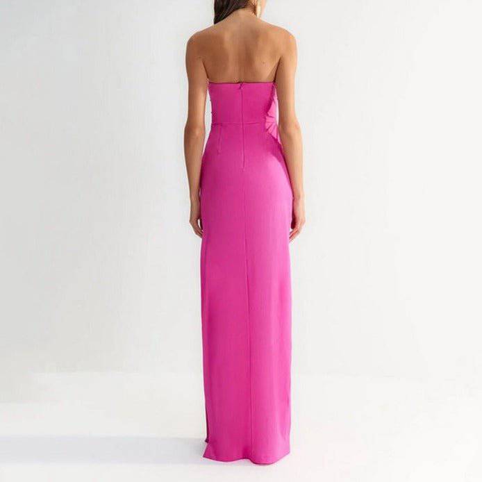 {{ product_title }} – Exklusive Damenmode für besondere Anlässe | HotFashionista.de