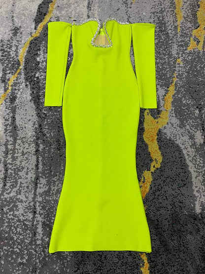 Elegantes Bandage-Maxikleid mit Diamanten – Bodenlang & Quadratkragen