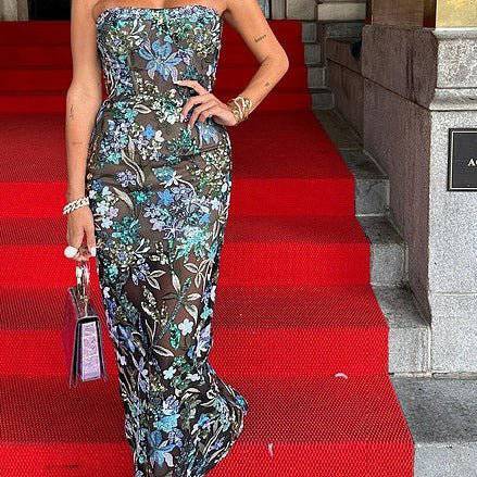 Elegantes Bandage-Maxikleid mit Diamanten – Bodenlang & Quadratkragen