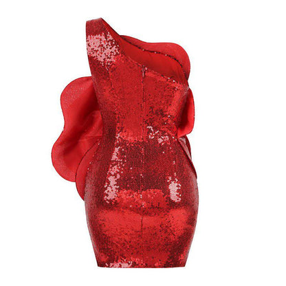 {{ product_title }} – Exklusive Damenmode für besondere Anlässe | HotFashionista.de