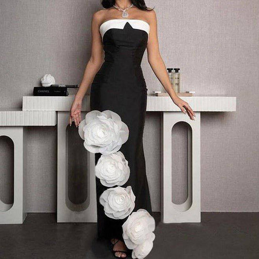 Produktbild von Elegantes Bandage-Maxikleid mit Diamanten – Bodenlang & Quadratkragen in S, erhältlich bei Hot Fashionista