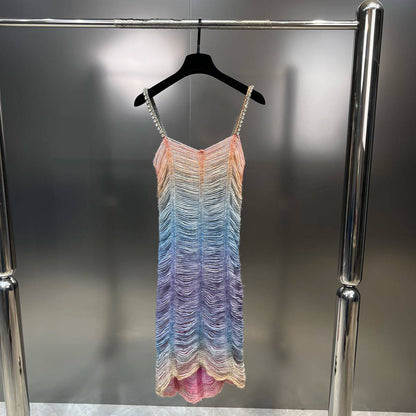 {{ product_title }} – Exklusive Damenmode für besondere Anlässe | HotFashionista.de