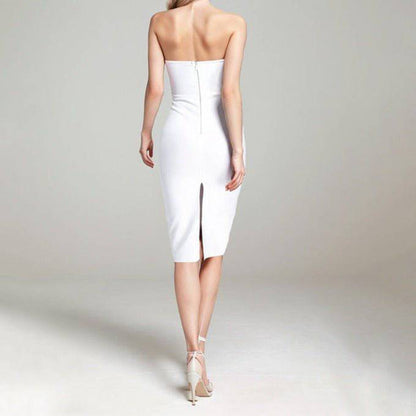 {{ product_title }} – Exklusive Damenmode für besondere Anlässe | HotFashionista.de