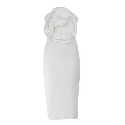 {{ product_title }} – Exklusive Damenmode für besondere Anlässe | HotFashionista.de
