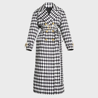 {{ product_title }} – Exklusive Damenmode für besondere Anlässe | HotFashionista.de