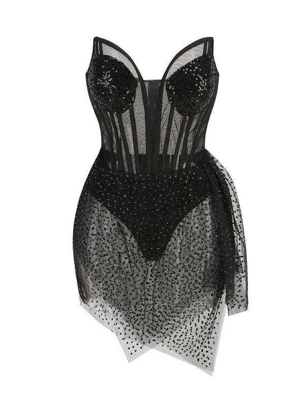 {{ product_title }} – Exklusive Damenmode für besondere Anlässe | HotFashionista.de