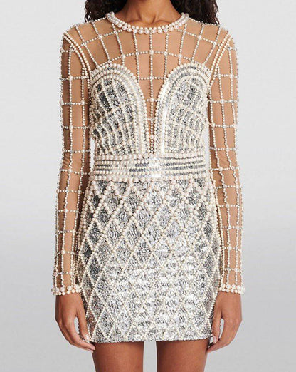 {{ product_title }} – Exklusive Damenmode für besondere Anlässe | HotFashionista.de