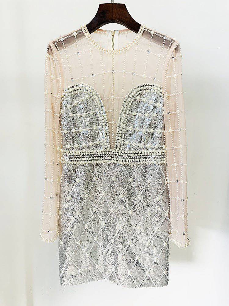 {{ product_title }} – Exklusive Damenmode für besondere Anlässe | HotFashionista.de