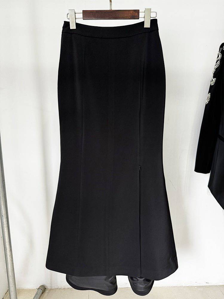 {{ product_title }} – Exklusive Damenmode für besondere Anlässe | HotFashionista.de
