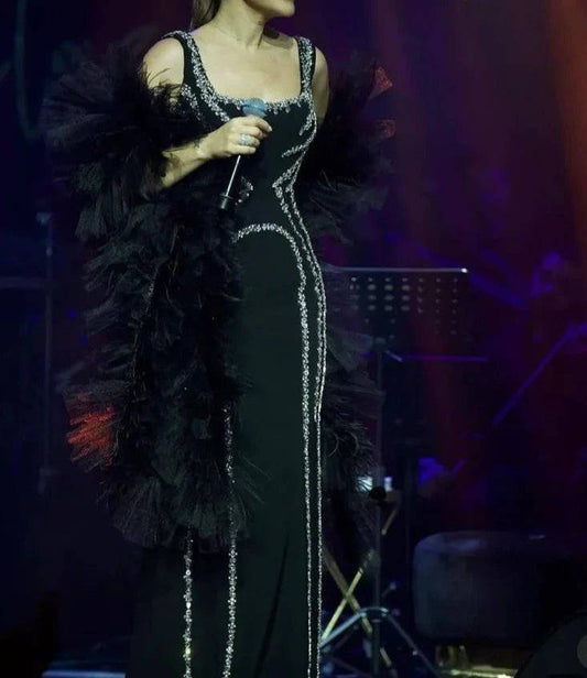 Produktbild von Elegantes Bandage-Maxikleid mit Diamanten – Bodenlang & Quadratkragen in s, erhältlich bei Hot Fashionista