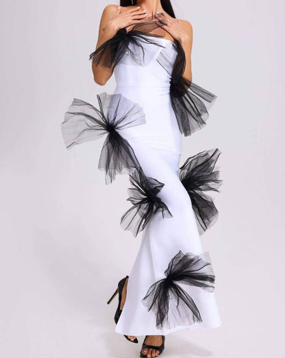 Elegantes Bandage-Maxikleid mit Diamanten – Bodenlang & Quadratkragen