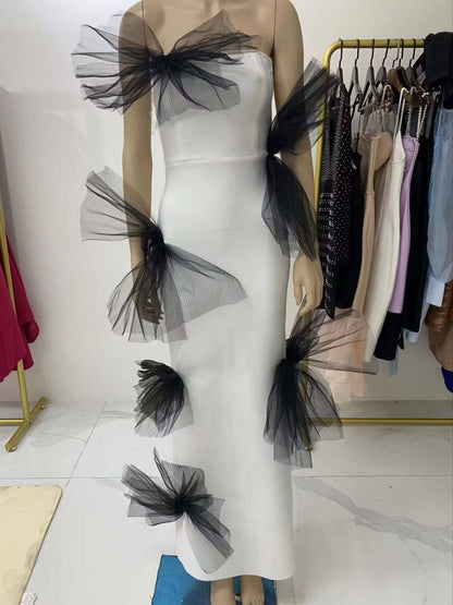 Elegantes Bandage-Maxikleid mit Diamanten – Bodenlang & Quadratkragen